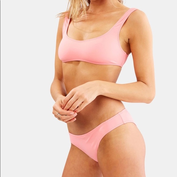 SOLID & STRIPED Other - Solid & Striped Elle bikini in flamingo